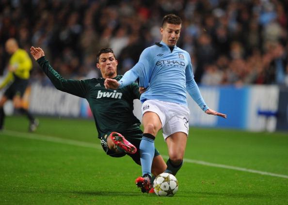 2025 赛季回顾：大谷翔平在夺冠庆典上向球迷承诺，2026 年将以“最强二刀流”回归