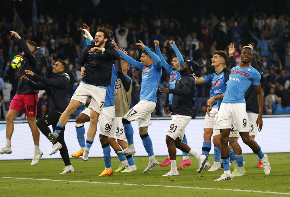 弗拉格在挡拆中的卓越表现（弗拉格在挡拆战术中的出色发挥）