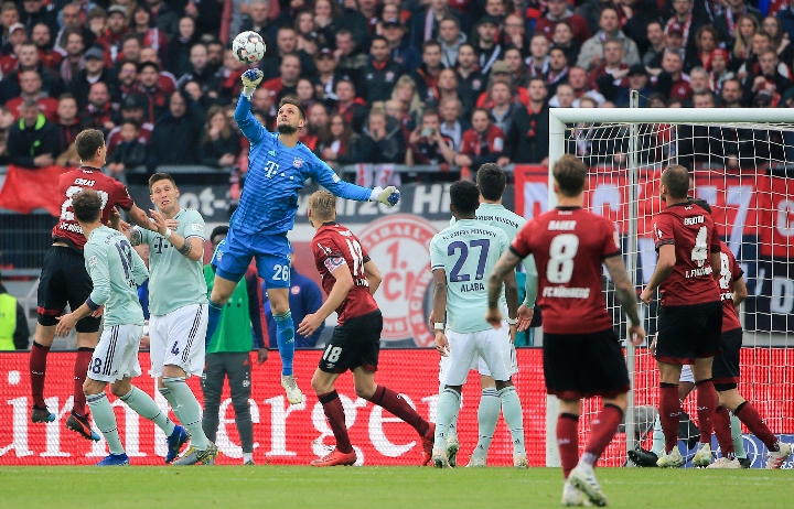 苏群：杨瀚森最近频繁奔波仍在1场比赛中调整到位 这场值得他记住（苏群点评：杨瀚森虽近来奔波不止，仍在一战完成调整，这场比赛值得铭记）