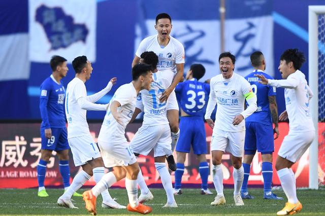 荷兰大名单：范戴克领衔；费耶诺德球员瓦伦特首次入选