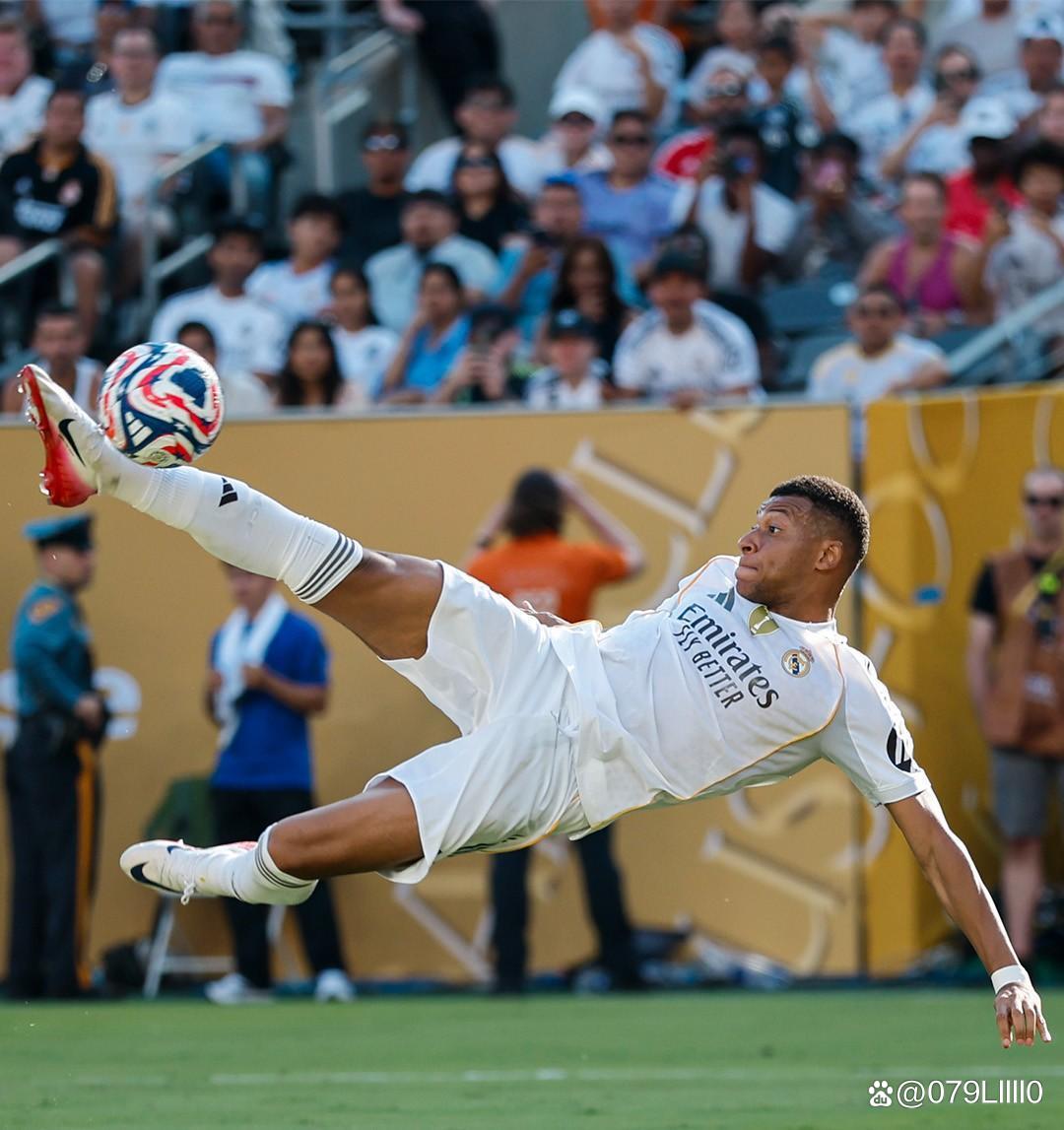 皇马青年军客场2-0击败埃弗顿！18岁新星双响助球队领跑小组